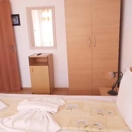 Kyshta Za Gosti Dari Rumi 1 Apartment *