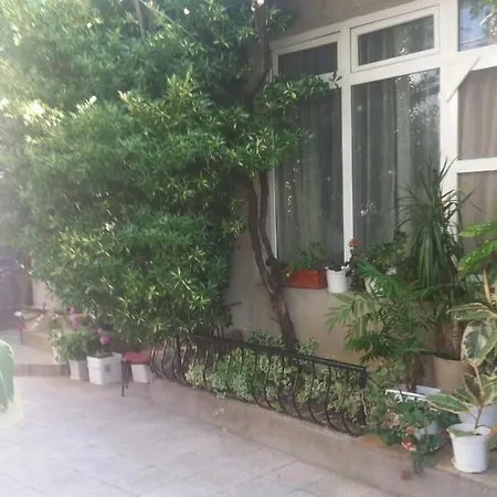 Apartment Kyshta Za Gosti Dari Rumi 1 *